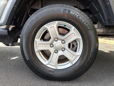 2022 Jeep Gladiator Sport