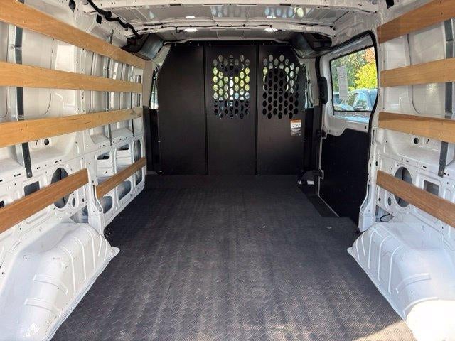 2025 Ford Transit Cargo Van Base