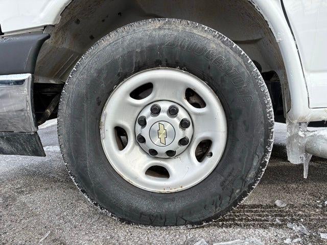 2024 Chevrolet Express Cargo 2500 Base