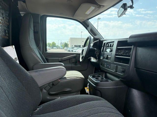 2025 Chevrolet Express Cargo Base