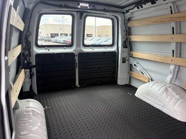 2025 Chevrolet Express Cargo Base