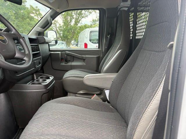 2025 Chevrolet Express Cargo Base