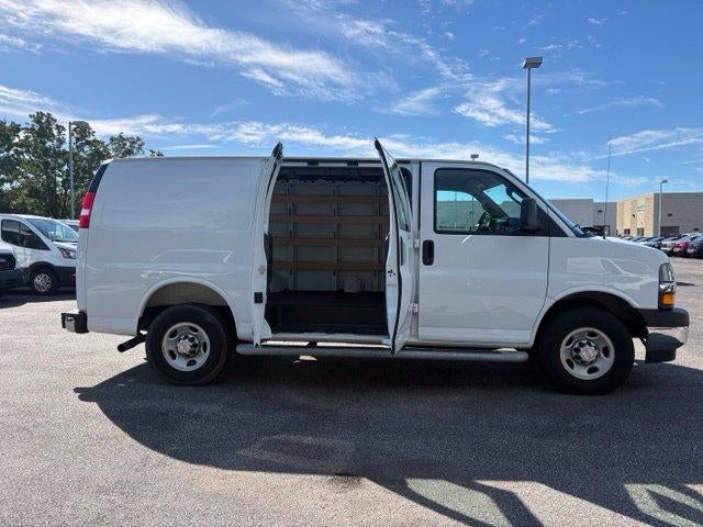 2025 Chevrolet Express Cargo Base