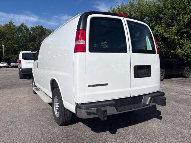 2025 Chevrolet Express Cargo Base