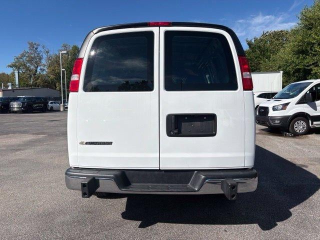 2025 Chevrolet Express Cargo Base