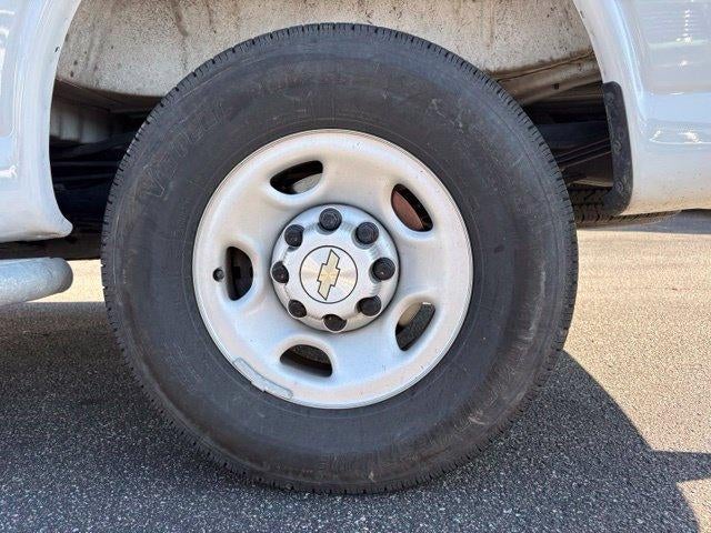 2025 Chevrolet Express Cargo Base