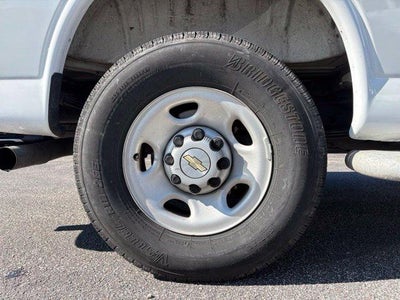 2025 Chevrolet Express Cargo Base