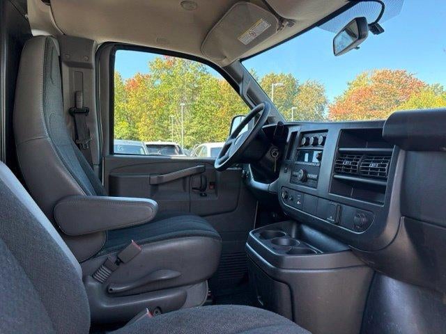 2025 Chevrolet Express Cargo Base
