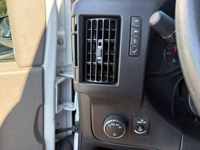 2025 Chevrolet Express Cargo Base