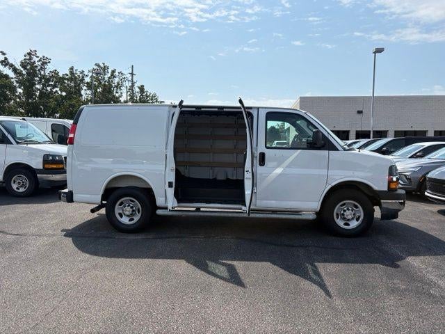 2025 Chevrolet Express Cargo Base