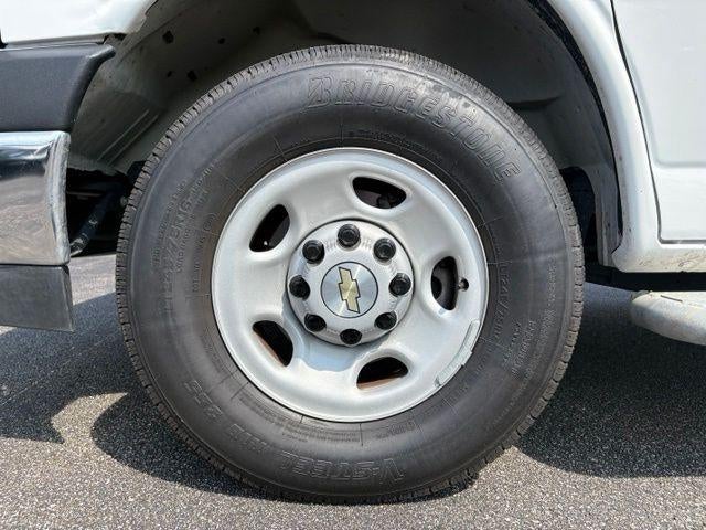 2025 Chevrolet Express Cargo Base