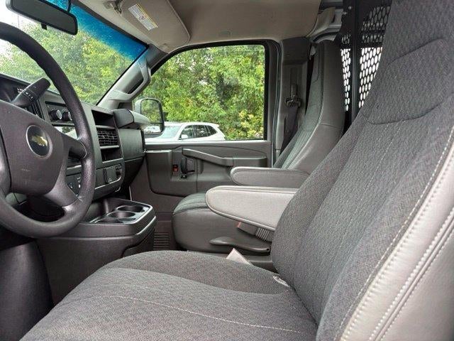 2025 Chevrolet Express Cargo Base
