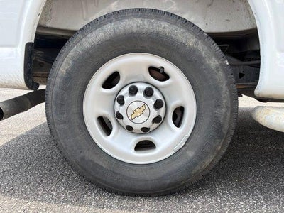 2025 Chevrolet Express Cargo Base
