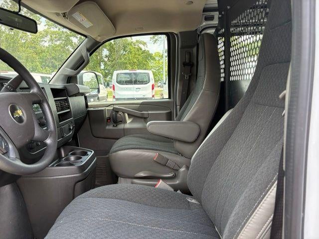 2025 Chevrolet Express Cargo Base