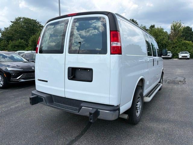 2025 Chevrolet Express Cargo Base