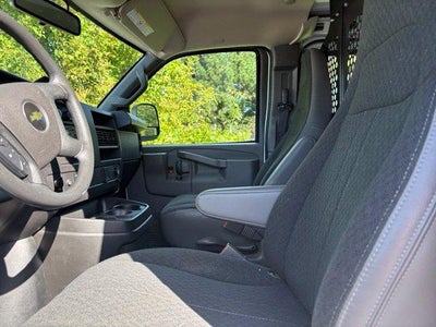 2025 Chevrolet Express Cargo Base