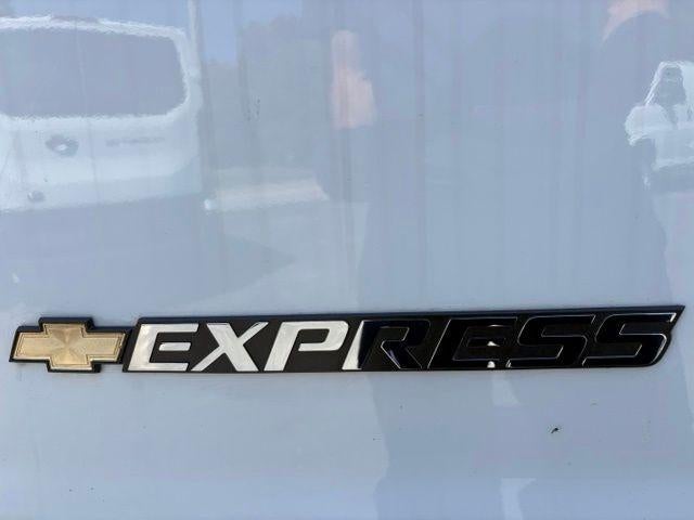 2025 Chevrolet Express Cargo Base
