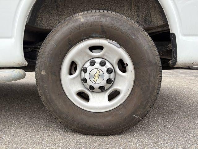 2024 Chevrolet Express Cargo 2500 Base