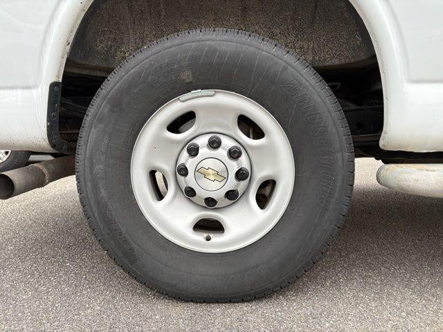 2024 Chevrolet Express Cargo 2500 Base