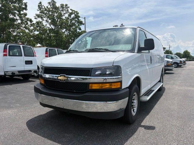 2025 Chevrolet Express Cargo Base