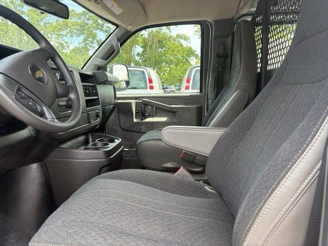 2025 Chevrolet Express Cargo Base