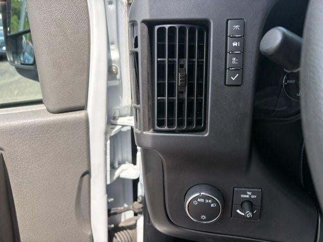 2025 Chevrolet Express Cargo Base