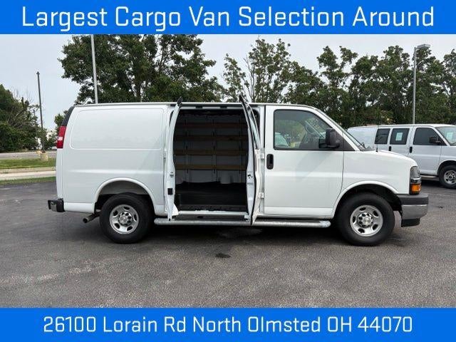 2025 Chevrolet Express Cargo Base