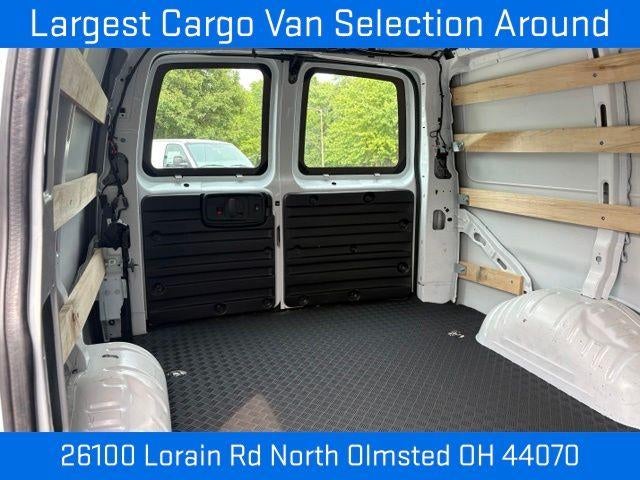 2025 Chevrolet Express Cargo Base