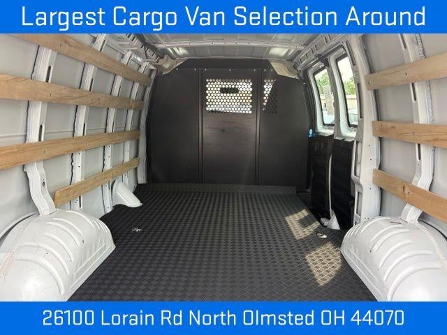 2025 Chevrolet Express Cargo Base