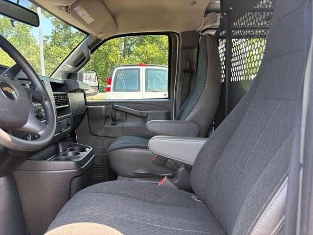2025 Chevrolet Express Cargo Base