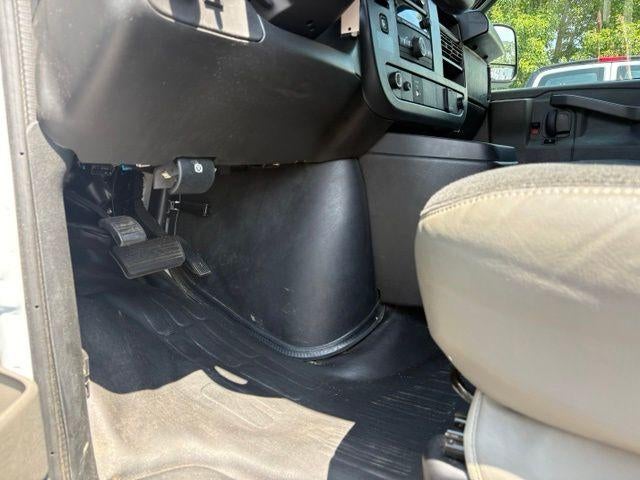 2025 Chevrolet Express Cargo Base