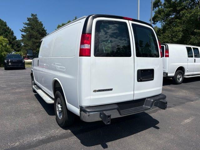 2025 Chevrolet Express Cargo Base