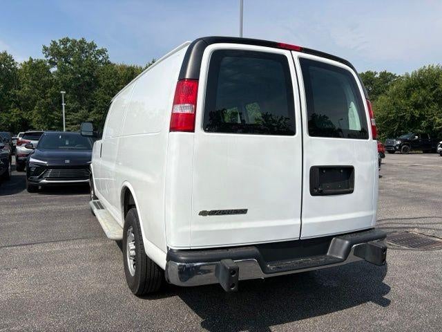 2025 Chevrolet Express Cargo Base