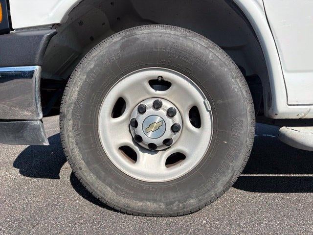 2025 Chevrolet Express Cargo Base