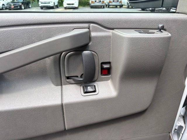 2025 Chevrolet Express Cargo Base