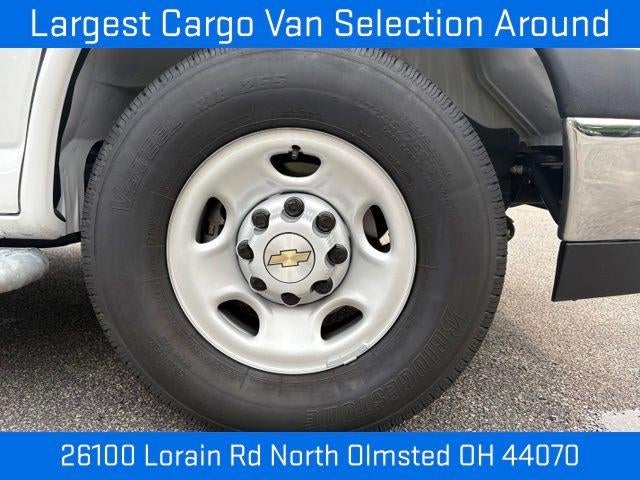 2025 Chevrolet Express Cargo Base
