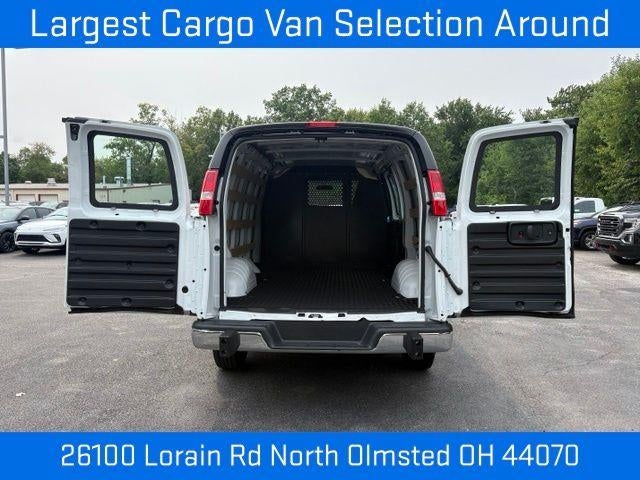 2025 Chevrolet Express Cargo Base