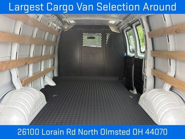 2025 Chevrolet Express Cargo Base