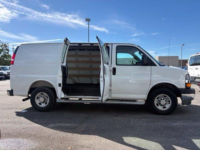 2025 Chevrolet Express Cargo Base