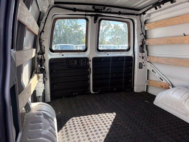 2025 Chevrolet Express Cargo Base