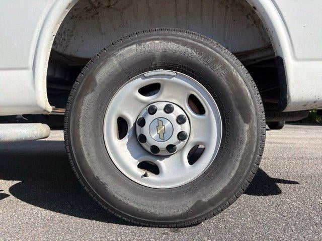 2025 Chevrolet Express Cargo Base