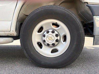 2025 Chevrolet Express Cargo Base