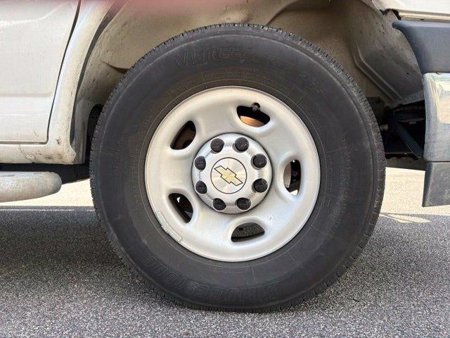 2025 Chevrolet Express Cargo Base
