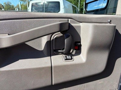 2025 Chevrolet Express Cargo Base