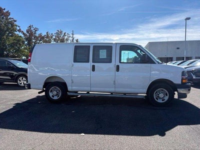 2025 Chevrolet Express Cargo Base