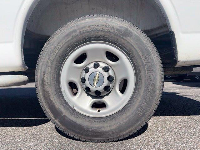 2025 Chevrolet Express Cargo Base