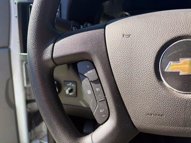 2025 Chevrolet Express Cargo Base