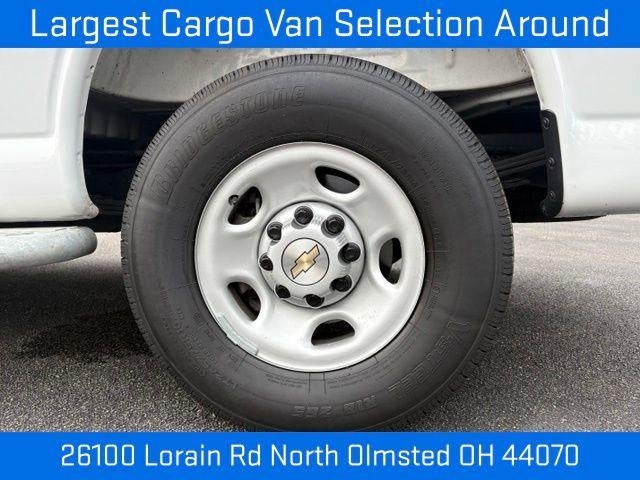 2025 Chevrolet Express Cargo Base