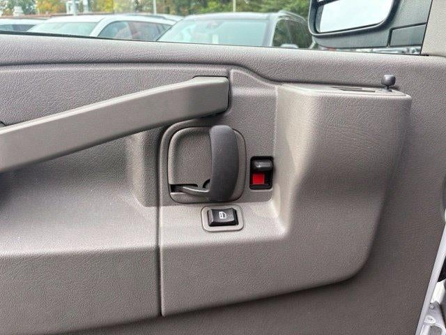 2025 Chevrolet Express Cargo Base