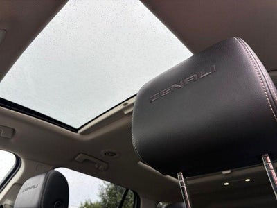 2020 GMC Acadia Denali